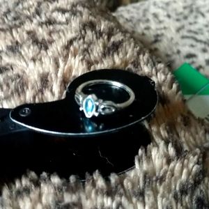 BEAUTIFUL BLUE GEM SILVER RING
